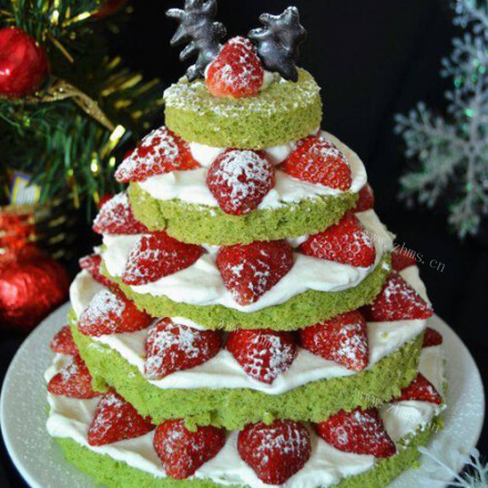 好看又美味的圣诞树蛋糕