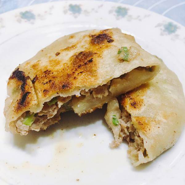 喷香的洋葱牛肉饼