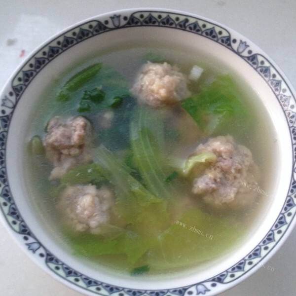 美味的博山氽丸子