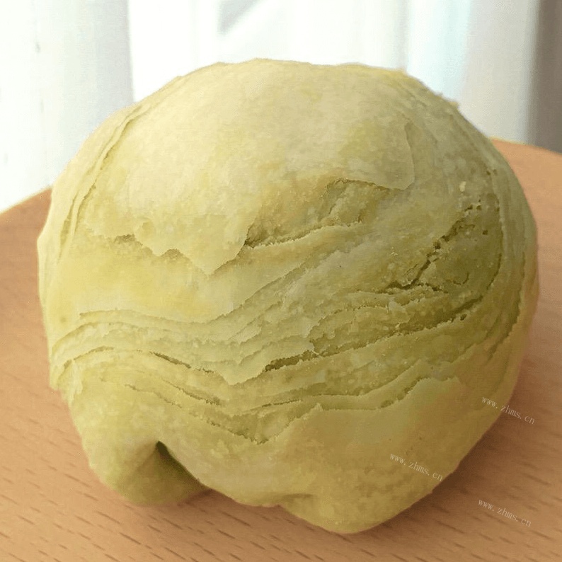 自制高逼格青汁紫薯蛋黄酥