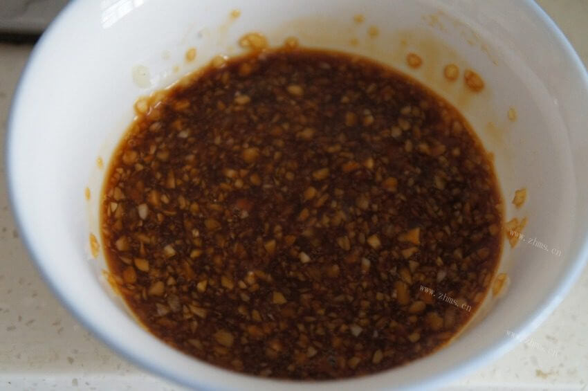 好吃的蒜酱拌茄子做法图解4)