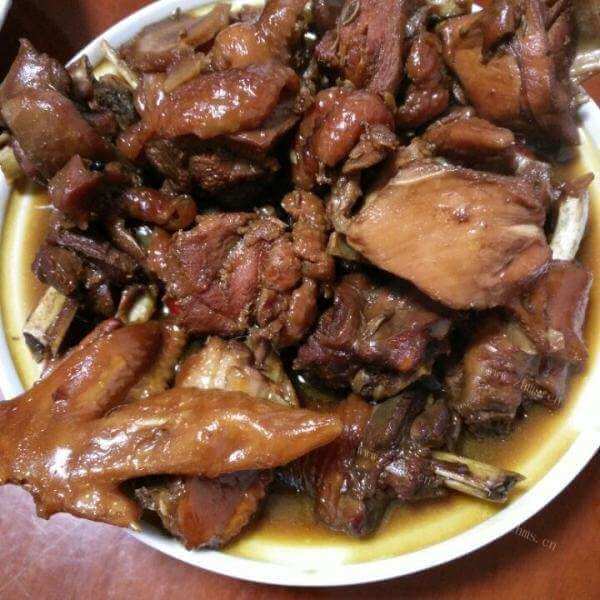 香糯爽滑的红烧公鸡