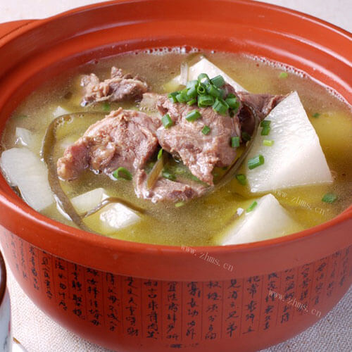 萝卜炖排骨汤