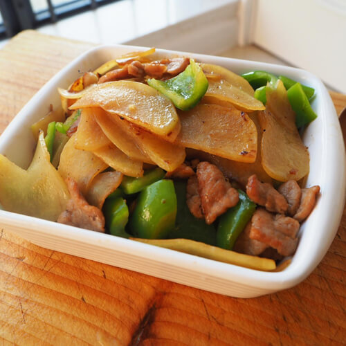 美味的土豆炒肉