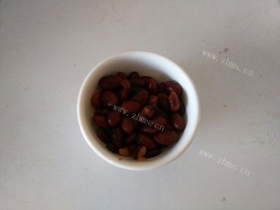 香甜的南瓜芸豆发糕做法图解1)
