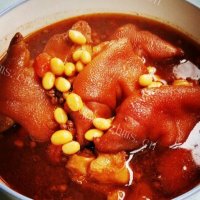 好吃的黄豆炖猪蹄的做法