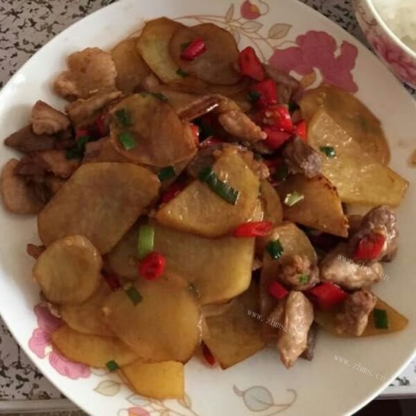 干锅土豆五花肉片