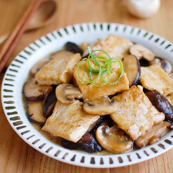 好吃的滑子蘑豆腐