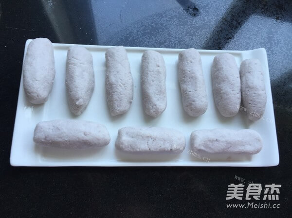 美味的芋泥香酥棒做法图解5)