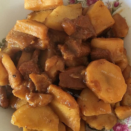 美味的土豆炖肉的做法