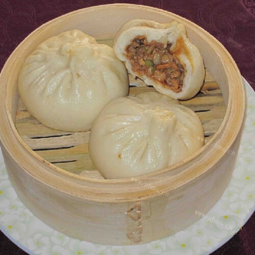 猪肉韭菜馅包子