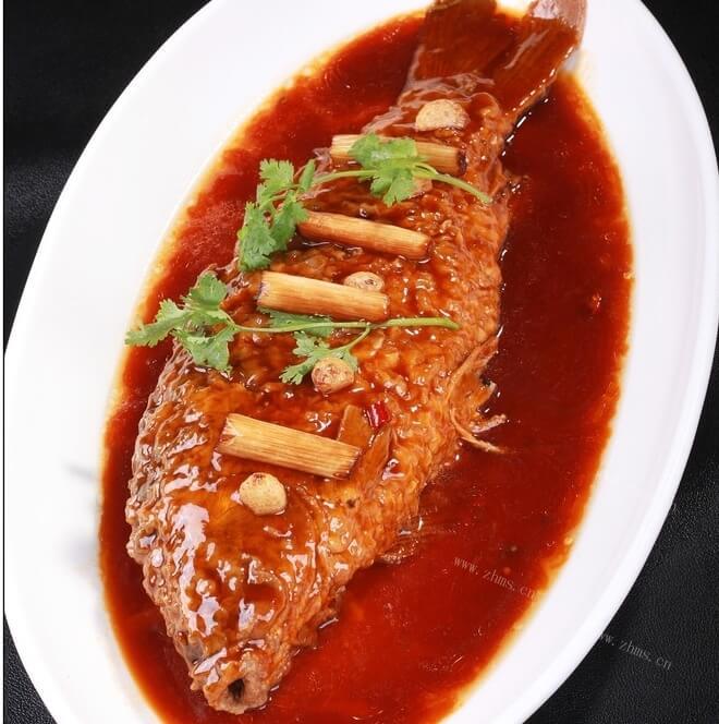 美味可口的红烧鲤鱼的做法