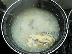 鱼头鸳鸯火锅做法图解7)