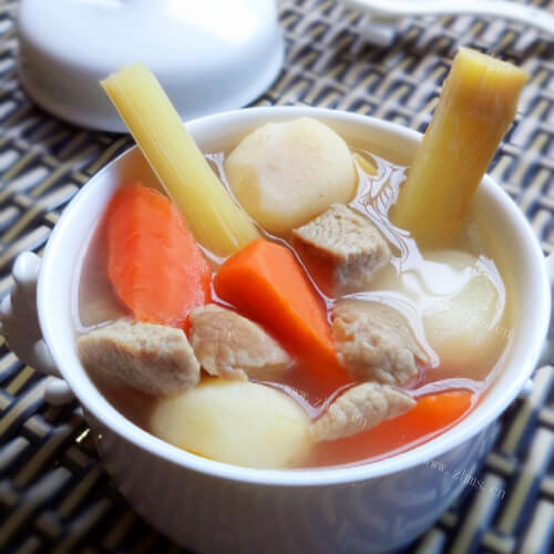 最爱的萝卜煲瘦肉