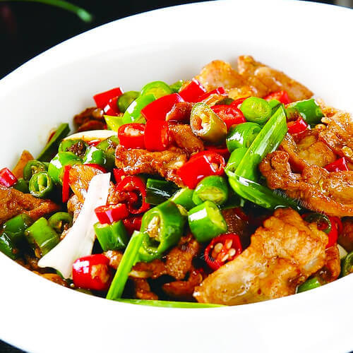 美食芹菜炒肉的做法