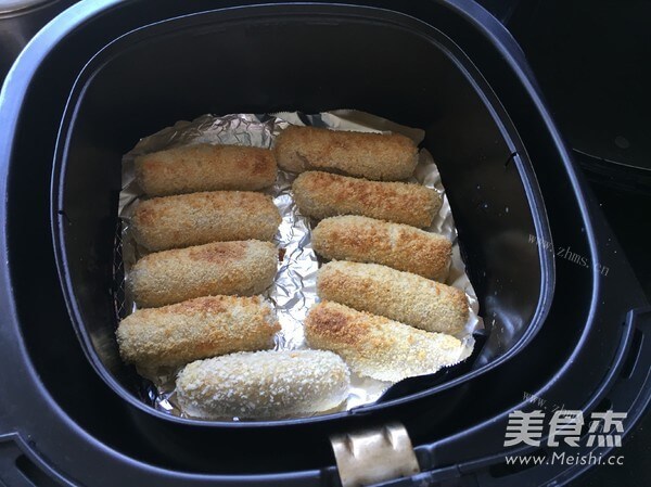 美味的芋泥香酥棒做法图解8)