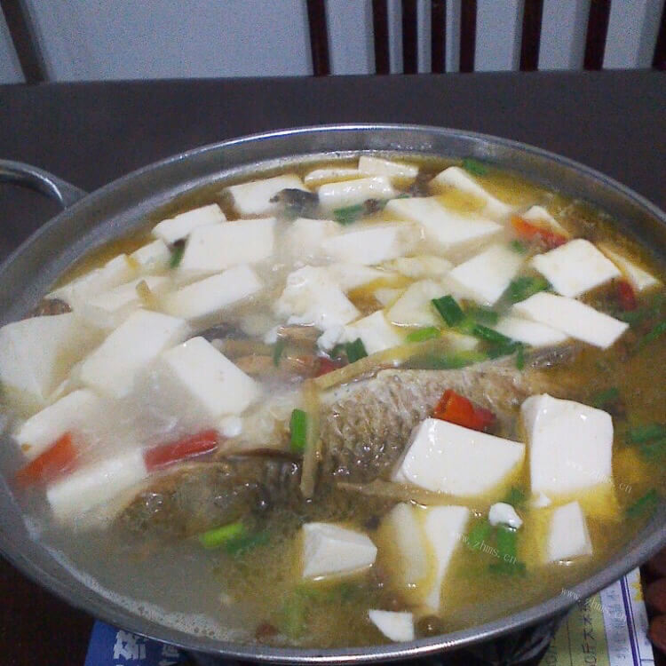 家庭版鲫鱼豆腐锅