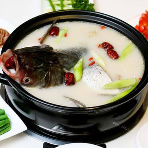 美味炖鱼头汤