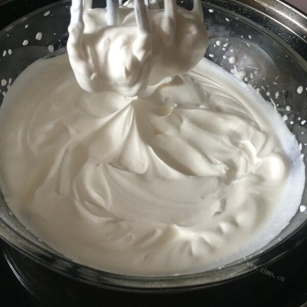 甜甜的鲜奶油的做法 