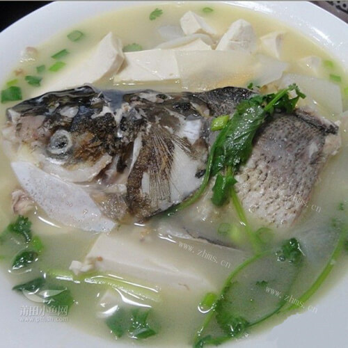 鲜美鱼头豆腐汤的家常做法