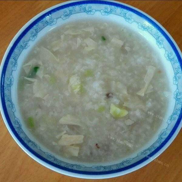 在家做的白果腐竹瑶柱粥