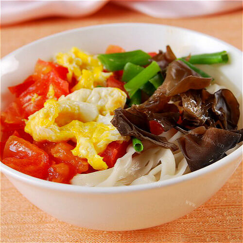DIY香菇西红柿鸡蛋面