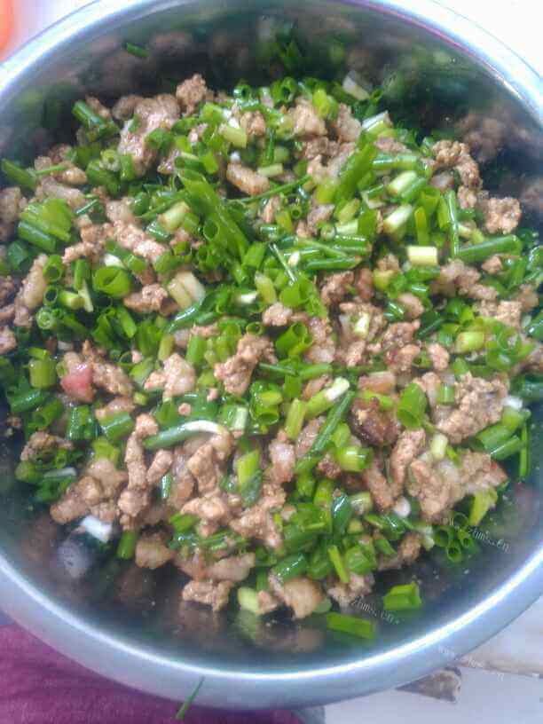香香的孜然油未葱花饼做法图解3)