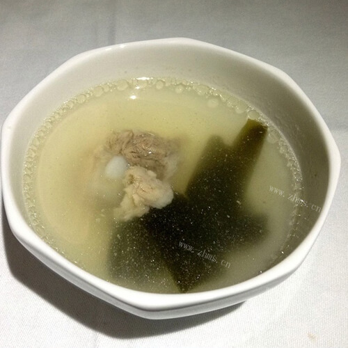 自制海带绿豆排骨汤