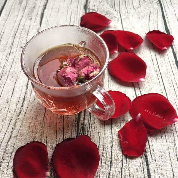 家庭版西洋参玫瑰花茶