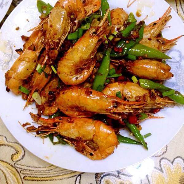 回味无穷的葱焖虾
