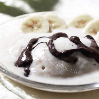 酸甜可口的香蕉酸奶冰激凌