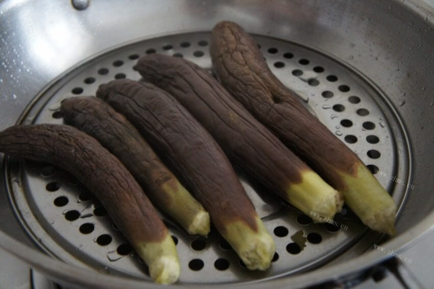 好吃的蒜酱拌茄子做法图解2)