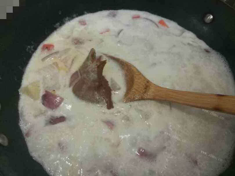 回味无穷的泰式黄咖喱鸡腿饭做法图解8)