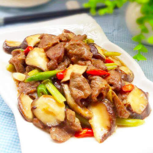 芹菜蒜子炒瘦肉「原创」