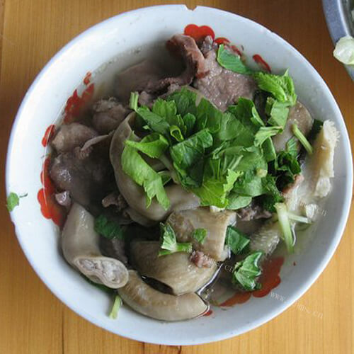 美味的跷脚牛肉