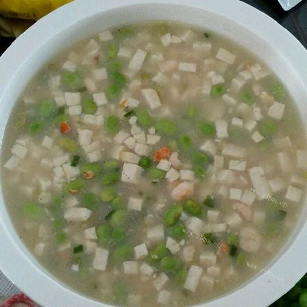 虾仁瘦肉豆腐菜花汤
