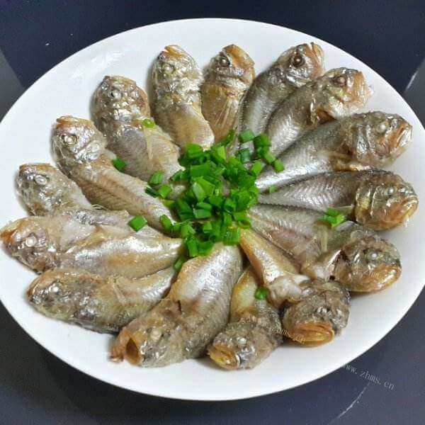 美味的清蒸野生大头子梅鱼