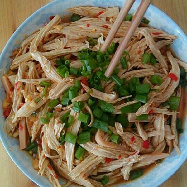 好吃的凉拌腐竹的做法 