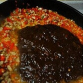 自制牛肉香辣酱做法图解6)