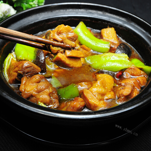 「经典菜」黄焖栗子鸡