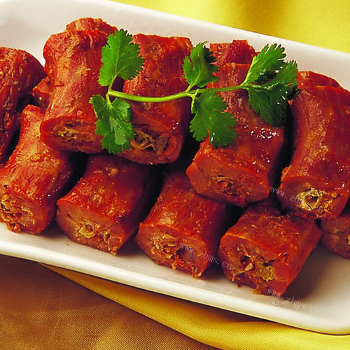 美味的香辣鸭脖