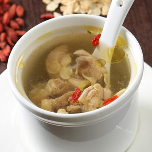美味的炖鸡汤做法