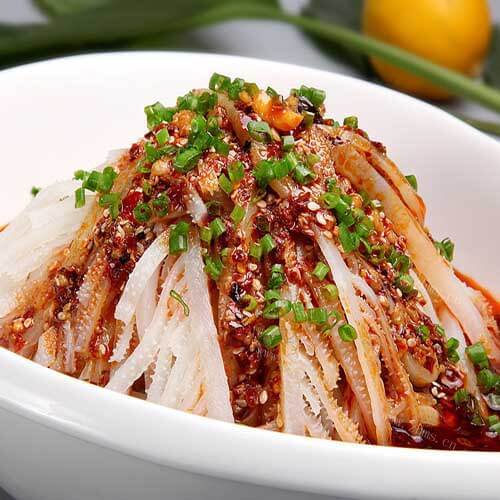 美味的凉拌毛肚