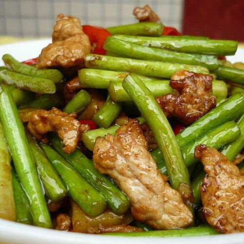 家常的蒜苗炒肉的做法