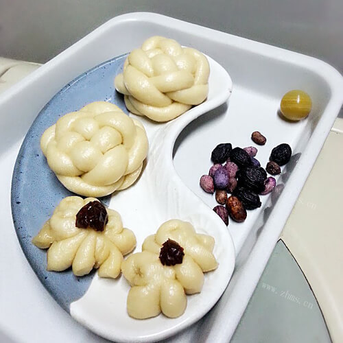 美味的枣花馒头