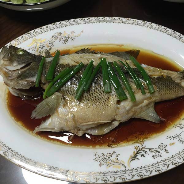 美味的油煎沙尖鱼