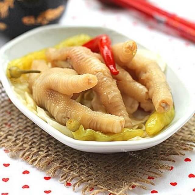 美味盐焗鸡爪的做法