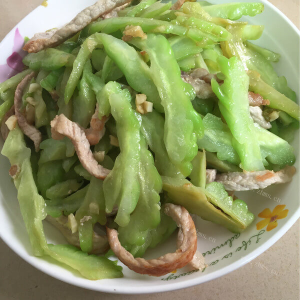 清凉的炒苦瓜