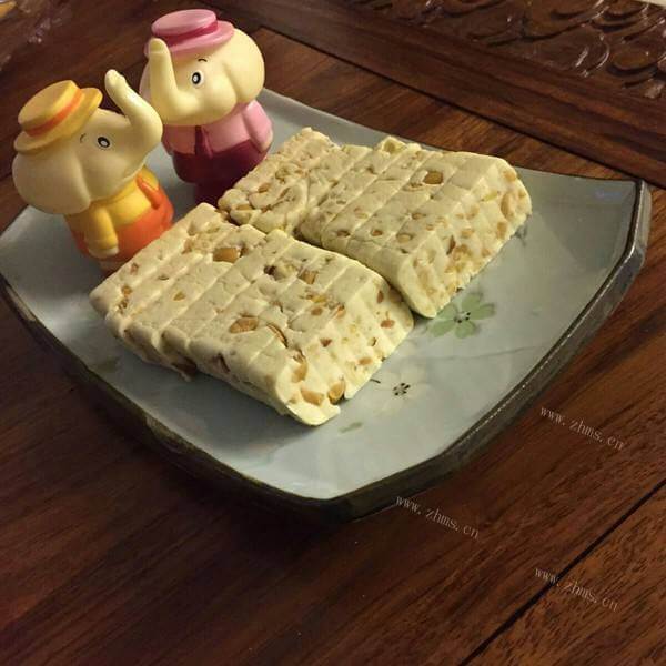 香喷喷的可可花生牛轧糖