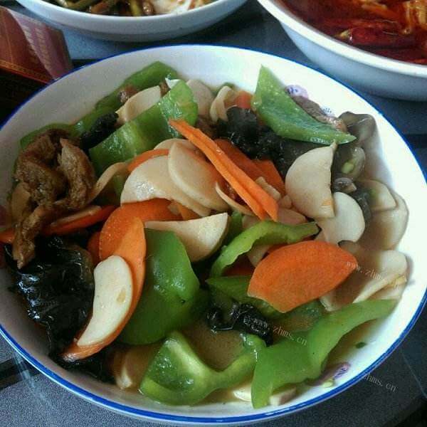 最爱的木耳豆腐干炒杏鲍菇